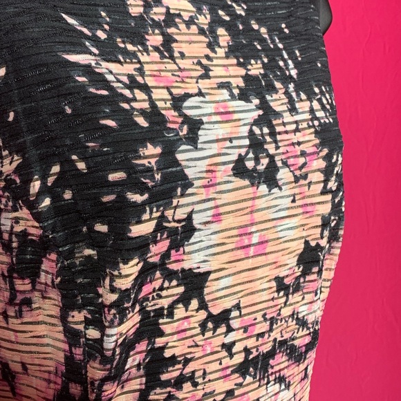 Pink and Black Fit and Flare Dress. Lrg. - Picture 3 of 6